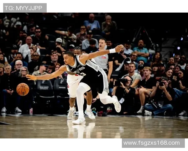 12月7日马刺对热火精彩比赛录像回顾与分析